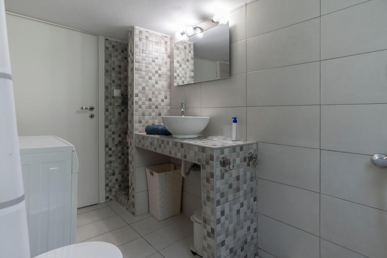 Casa Bonita, House With Private Entrance And Garden, Between Center And Sea أثينا المظهر الخارجي الصورة